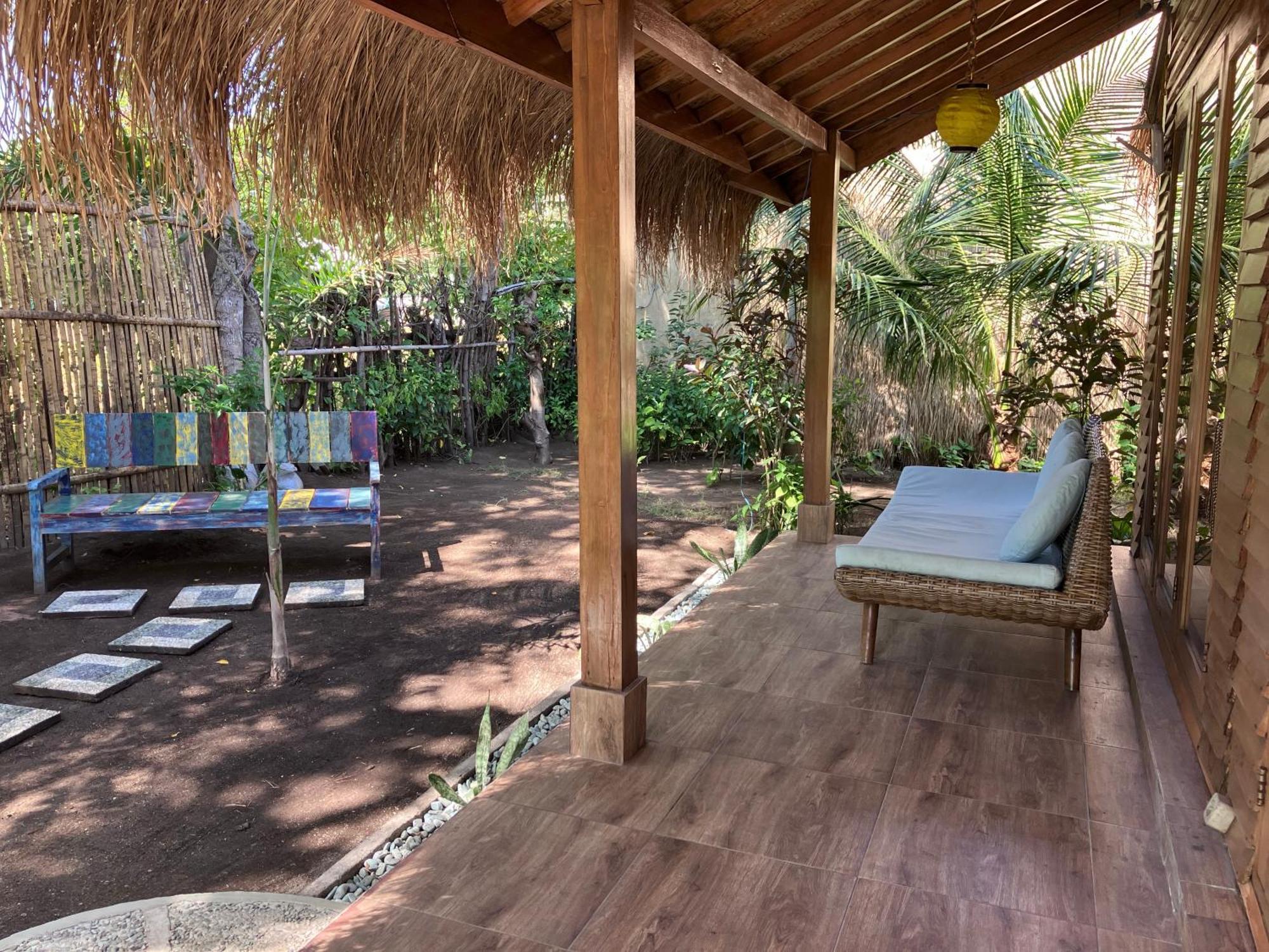 Meno Madia Bungalows Gili Meno Ngoại thất bức ảnh